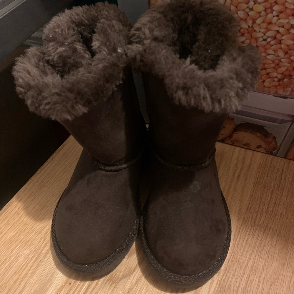 Toddler snow boots.BUNDLE FOR FREE!
